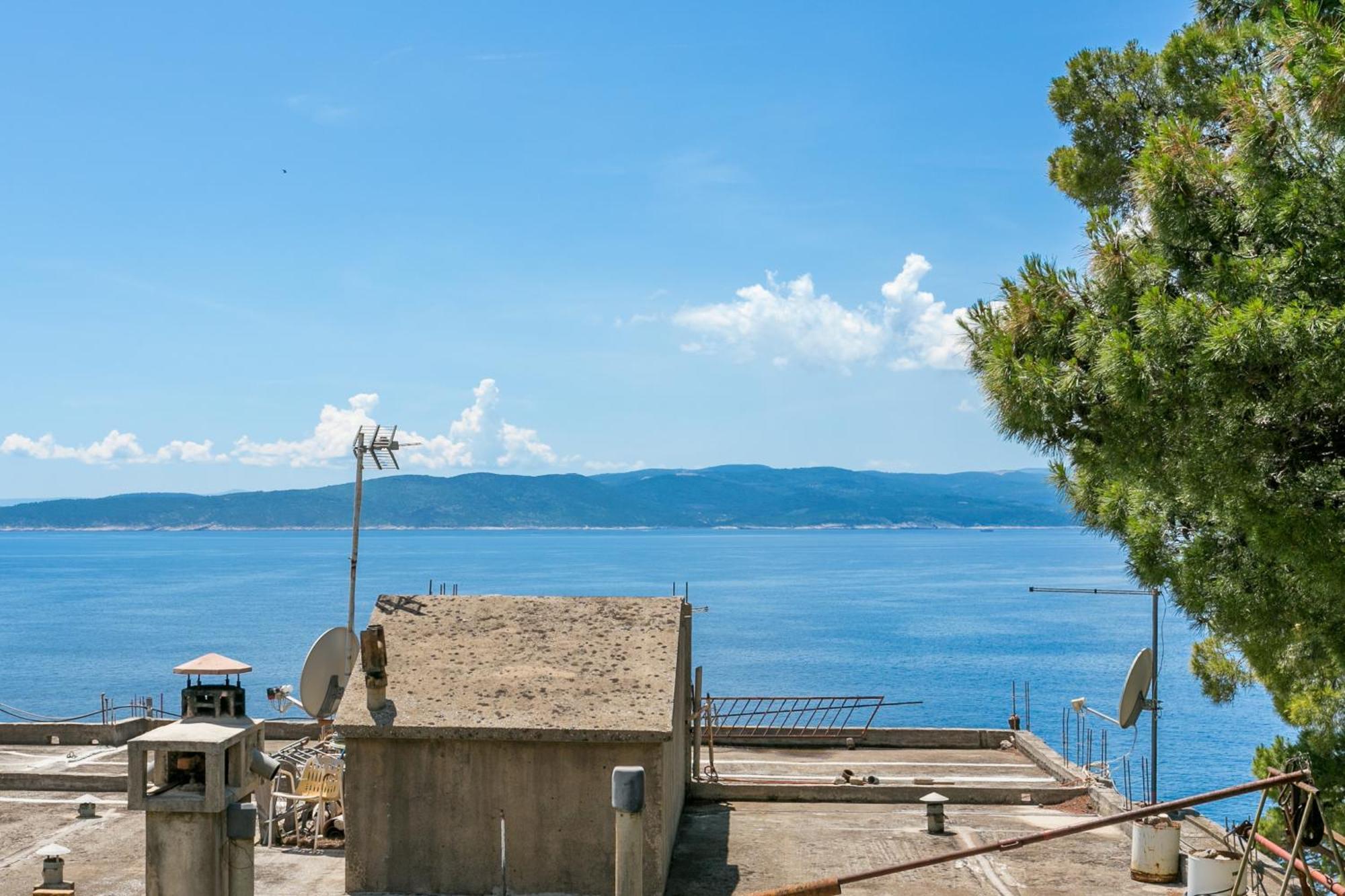 Apartments By The Sea Brela, Makarska - 18356 Екстер'єр фото